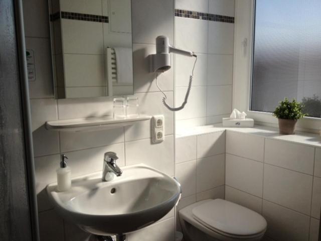 Landhotel Zur Alten Kaserne Ebern Экстерьер фото